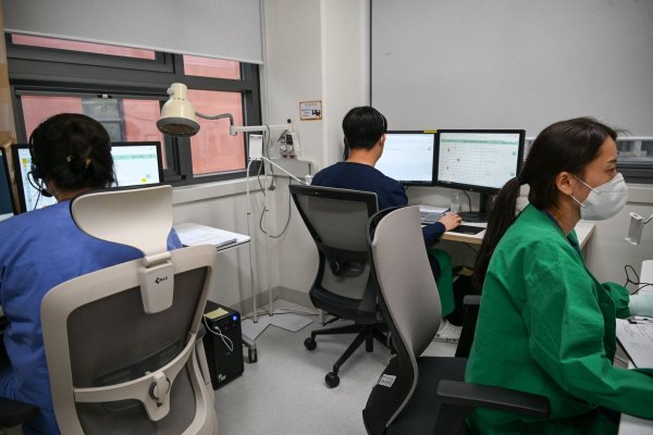 Many US Families Struggle With Health Costs Over Years