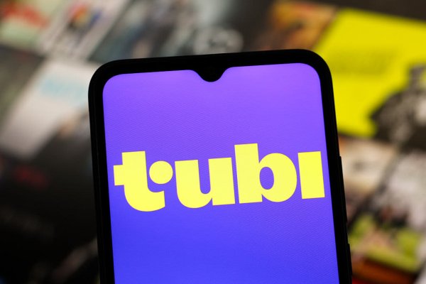 Tubi Challenges Streaming Giants in Viewer Engagement