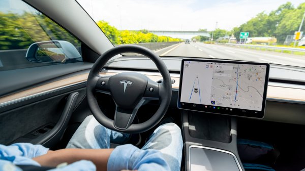Tesla Removes Autopilot, Offers Lane-Keeping for $99/Month