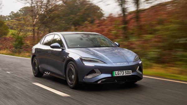 U.S. Dealers Alarmed as Canada Approves Chinese Cars